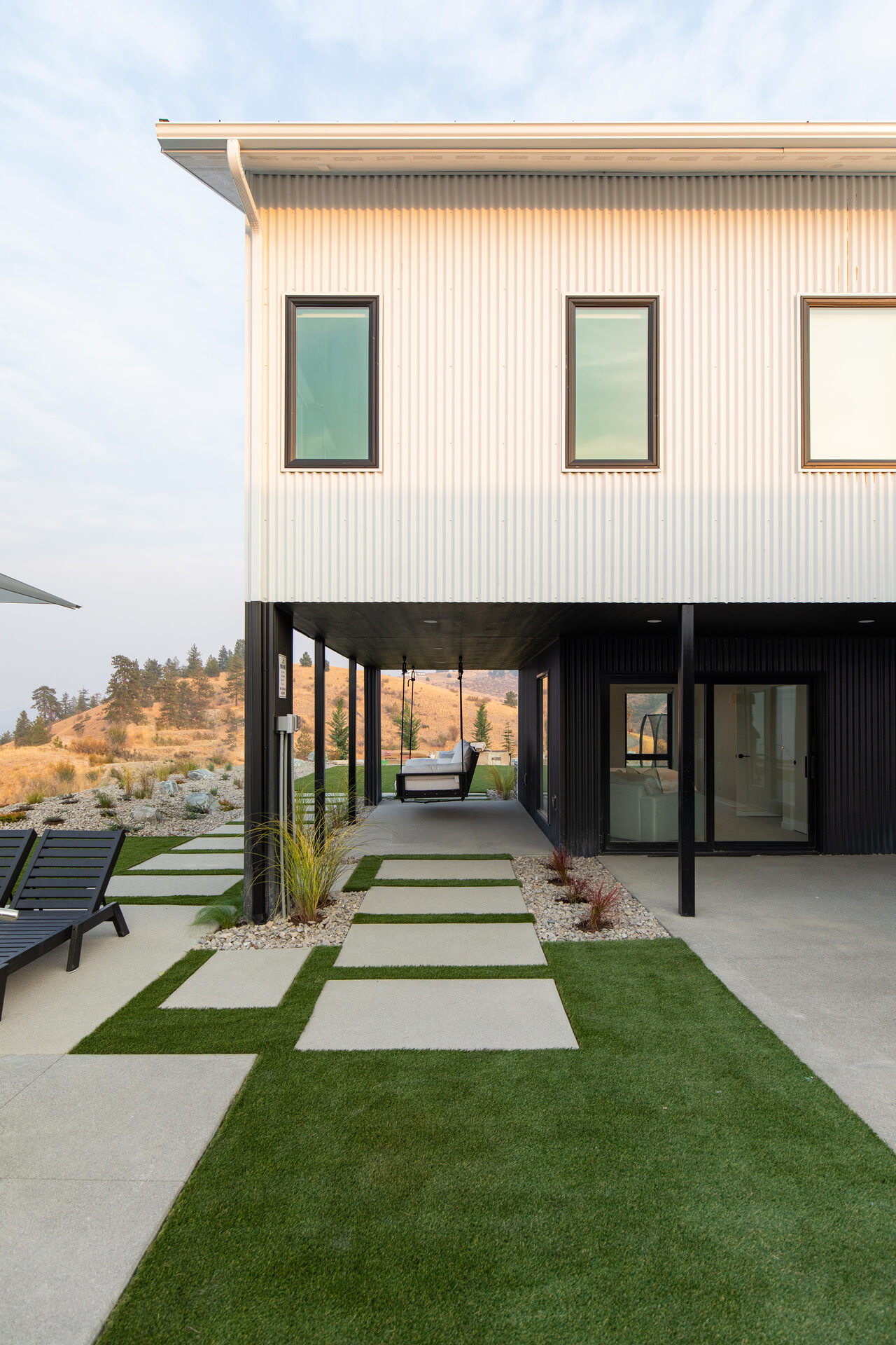 Hawk's Ridge — residential architecture, Chelan, WA